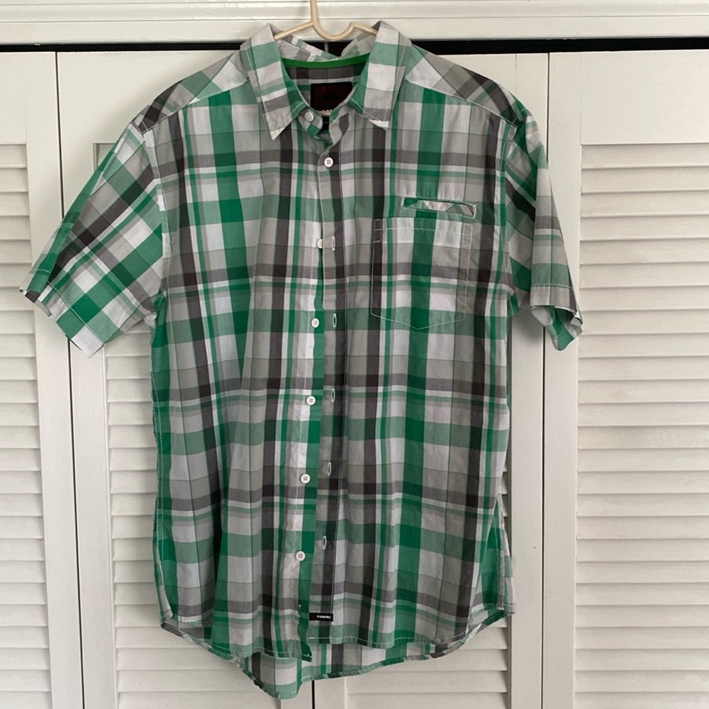 Hawk LG men’s short sleeve button down